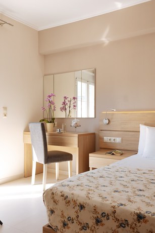 Imagen de la habitación del Hotel Lamon. Foto 7