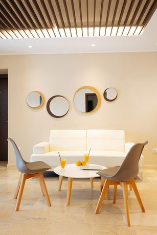 Imagen de los interiores del Hotel Lamon. Foto 16