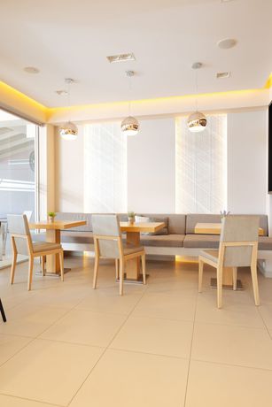 Imagen del bar/restaurante del Hotel Lamon. Foto 5