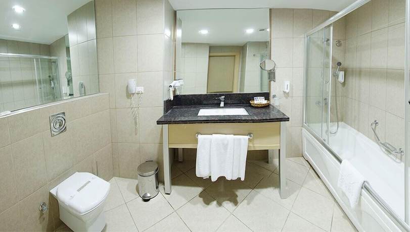 Imagen de la habitación del Hotel Lamos. Foto 7