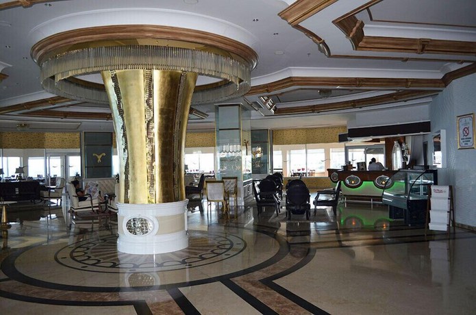 Imagen de los interiores del Hotel Lamos. Foto 15