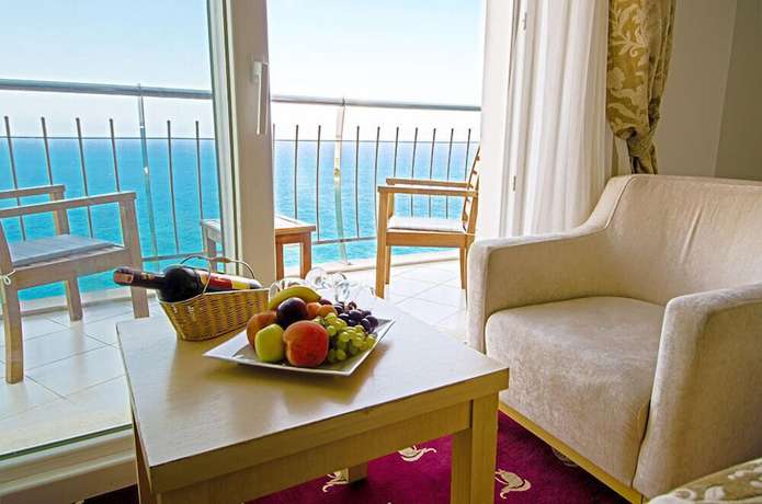 Imagen de la habitación del Hotel Lamos. Foto 9