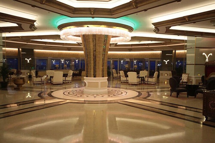 Imagen de los interiores del Hotel Lamos. Foto 17