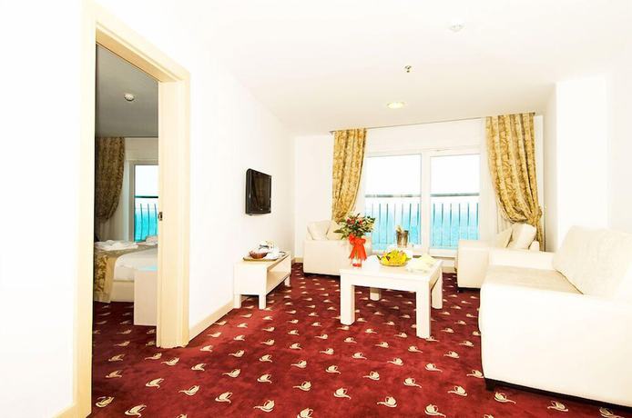 Imagen de la habitación del Hotel Lamos. Foto 11