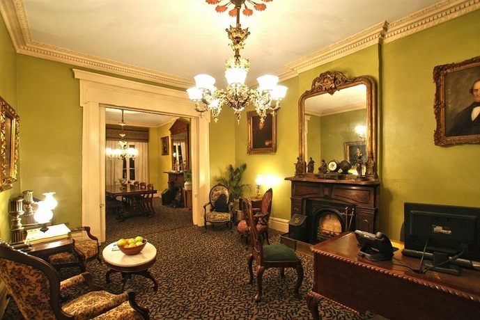 Imagen de los interiores del Hotel Lamothe House. Foto 11