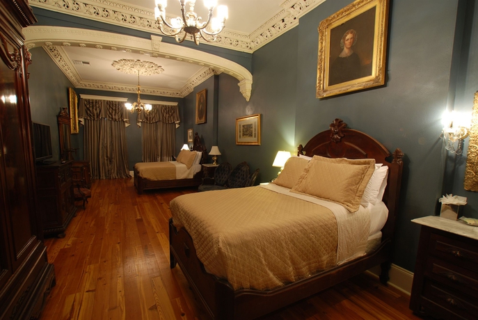 Imagen de la habitación del Hotel Lamothe House. Foto 5