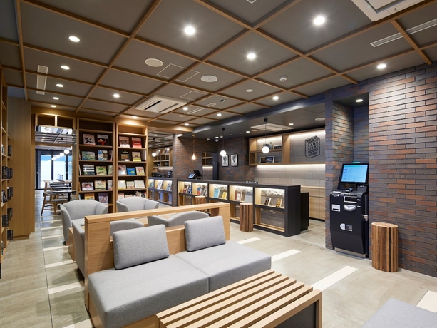 Imagen de los interiores del Hotel Lamp Light Books Sapporo. Foto 12