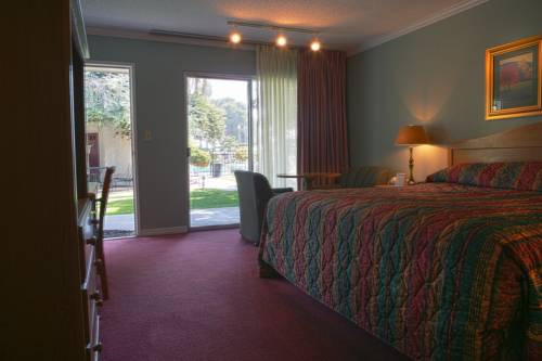 Imagen de la habitación del Hotel Lamp Liter Inn. Foto 7