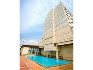 Imagen de la piscina del Hotel Lampang Wiengthong Hotel. Foto 11