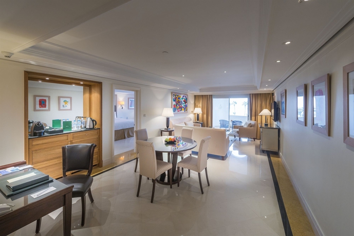 Imagen de la habitación del Hotel L'amphitrite Palace Resort and Spa. Foto 6