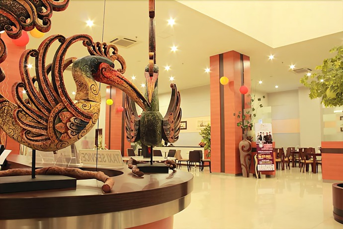 Imagen de los interiores del Hotel Lampion Solo. Foto 11