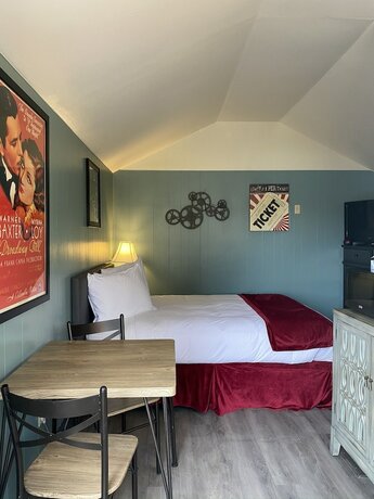Imagen de la habitación del Hotel Lamplighter Cabins and Suites. Foto 14