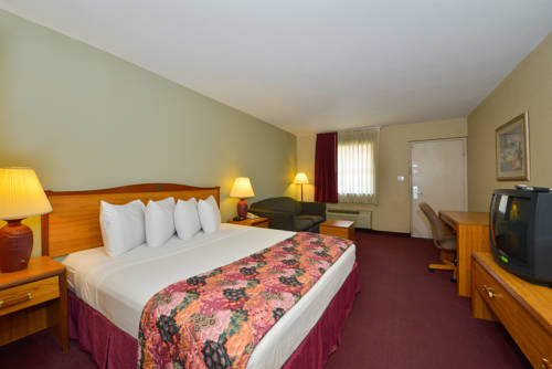 Imagen de la habitación del Hotel Lamplighter Inn and Suites - North. Foto 15