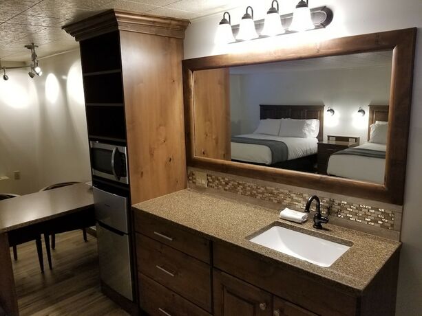Imagen general del Hotel Lamplighter Lodge. Foto 2