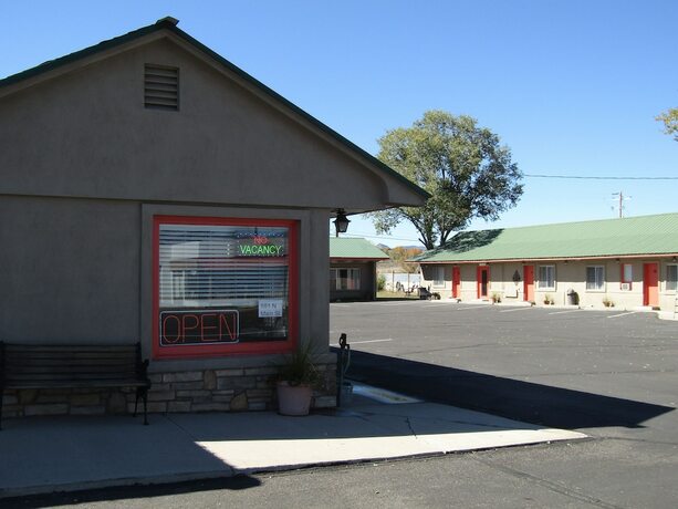 Imagen general del Hotel Lamplighter Lodge. Foto 11