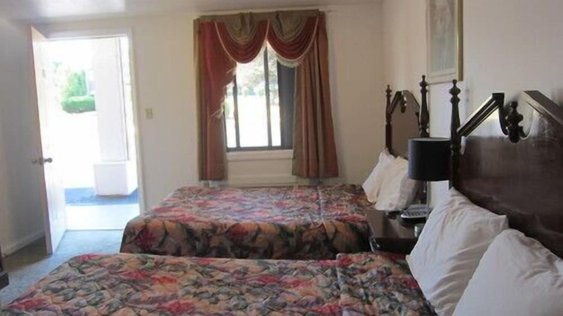Imagen de los interiores del Hotel Lamplighter Motel - Clinton, Connecticut. Foto 7