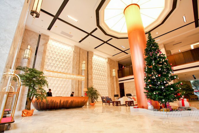 Imagen de los interiores del Hotel Lamtin Longwin Wuhan. Foto 19