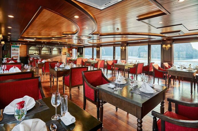 Imagen del bar/restaurante del Hotel Lan Ha Legend Cruise. Foto 15