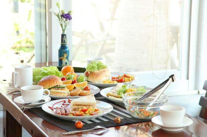 Imagen del bar/restaurante del Hotel Lan Hai Inn. Foto 16