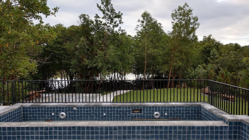 Imagen de la piscina del Hotel Lan Lay Resort. Foto 18