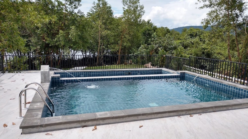 Imagen de la piscina del Hotel Lan Lay Resort. Foto 19
