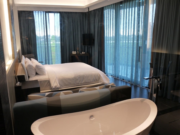 Imagen de la habitación del Hotel Lan Villa. Foto 9