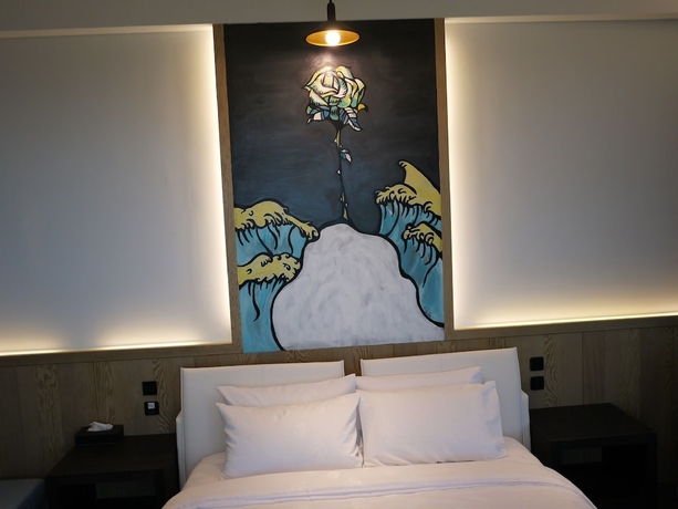 Imagen de la habitación del Hotel Lan Villa. Foto 10