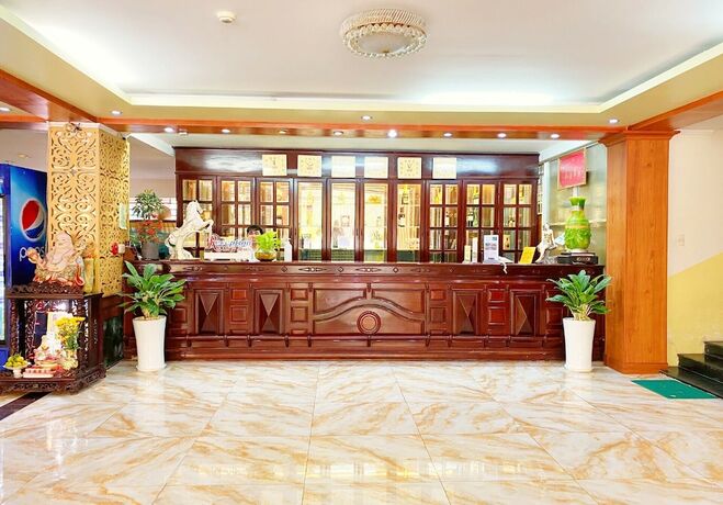 Imagen de los interiores del Hotel Lan Vy. Foto 33