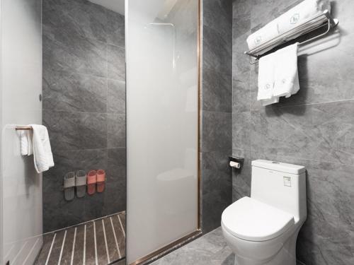 Imagen de la habitación del Hotel LanOu Lanzhou Zhengning Road Night Market. Foto 18