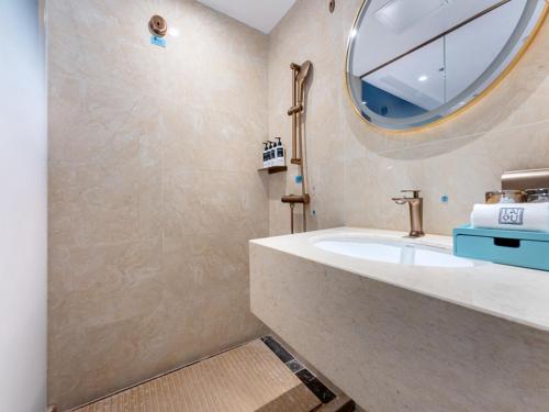 Imagen general del Hotel LanOu Shenzhen Luohu Ruipeng Building. Foto 3