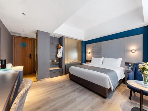 Imagen de la habitación del Hotel LanOu Shenzhen Luohu Ruipeng Building. Foto 17