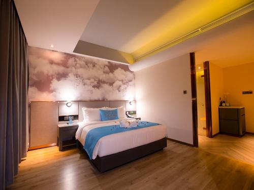 Imagen general del Hotel LanOu Weinan Fuping Millennium Longlano. Foto 10