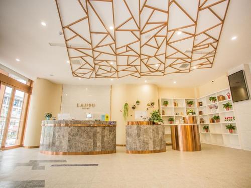 Imagen de la habitación del Hotel LanOu Zhengzhou Dengfeng Songshan Shaolin Cultural City. Foto 12