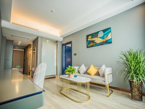 Imagen general del Hotel LanOu Zhengzhou Dengfeng Songshan Shaolin Cultural City. Foto 5