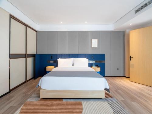 Imagen general del Hotel LanOu Zibo Yiyuan Zhenxing Road. Foto 1