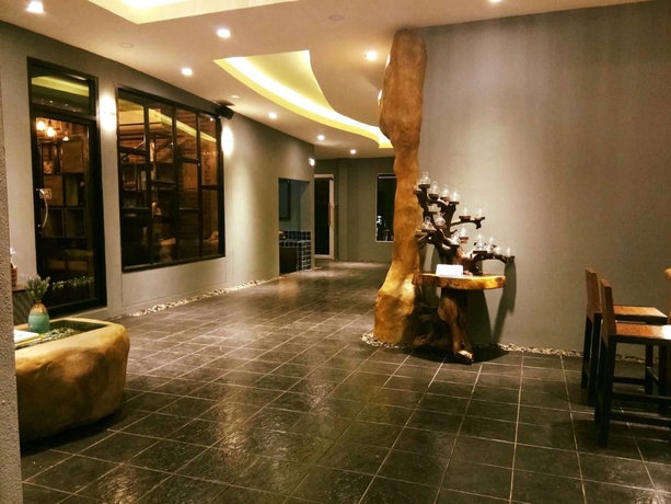 Imagen de los interiores del Hotel Lana. Foto 16