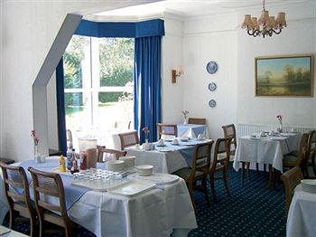 Imagen del bar/restaurante del Hotel Lanarth Hotel and Caravan Park. Foto 2