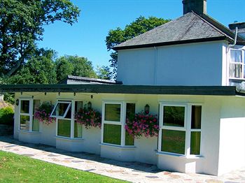 Imagen de los exteriores del Hotel Lanarth Hotel and Caravan Park. Foto 9