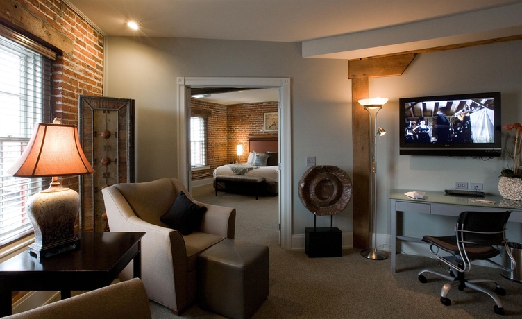 Imagen de los interiores del Hotel Lancaster Arts. Foto 12