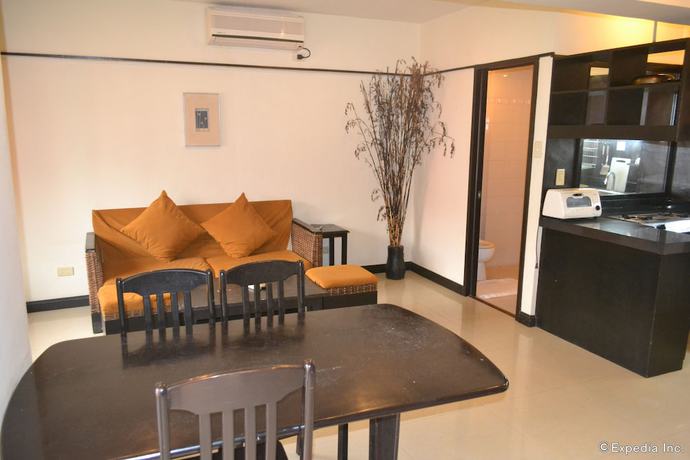 Imagen de la habitación del Hotel Lancaster Cebu. Foto 19