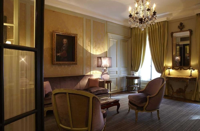 Imagen de la habitación del Hotel Lancaster, Champs Elysees/Louvre. Foto 3