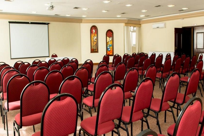 Imagen general del Hotel Lancaster, Curitiba. Foto 10