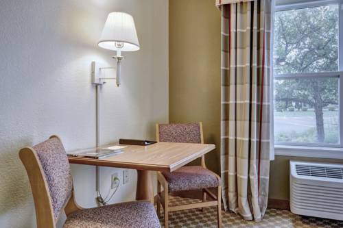 Imagen de la habitación del Hotel Lancaster Inn and Suites. Foto 5