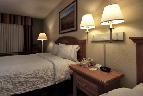 Imagen de la habitación del Hotel Lancaster Inn and Suites. Foto 9