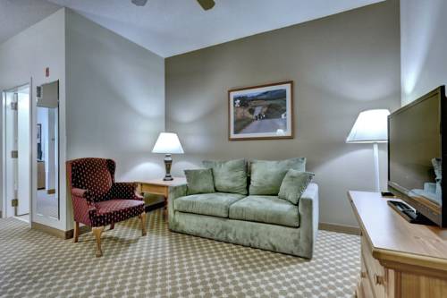 Imagen de la habitación del Hotel Lancaster Inn and Suites. Foto 15