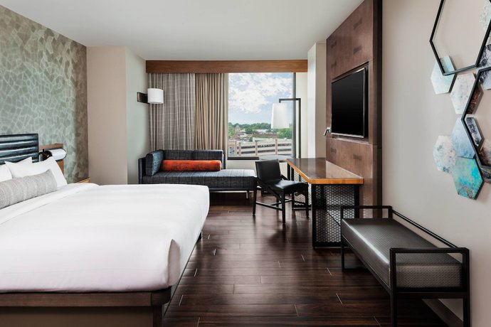 Imagen de la habitación del Hotel Lancaster Marriott At Penn Square. Foto 31