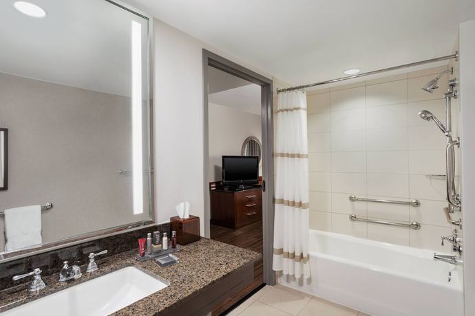 Imagen de la habitación del Hotel Lancaster Marriott At Penn Square. Foto 39