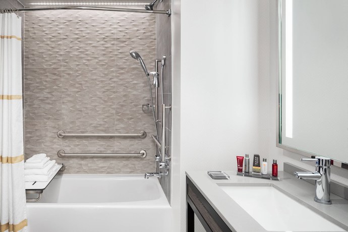 Imagen de la habitación del Hotel Lancaster Marriott At Penn Square. Foto 40