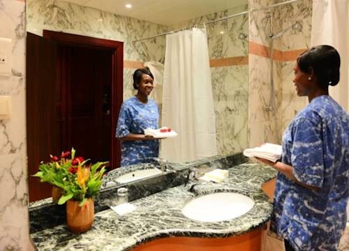 Imagen de la habitación del Hotel Lancaster Ouaga 2000. Foto 6