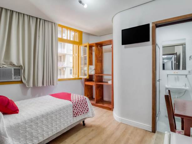 Imagen de la habitación del Hotel Lancaster Poa. Foto 3